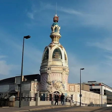 Dans Les Grands Noels Privatunterkunft Saint-Sébastien-sur-Loire